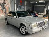 Mercedes-Benz E 280 1994 года за 2 350 000 тг. в Шымкент