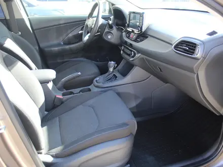 Hyundai i30 2022 года за 9 000 000 тг. в Атырау – фото 10