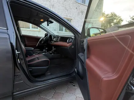 Toyota RAV4 2013 года за 8 900 000 тг. в Усть-Каменогорск – фото 16