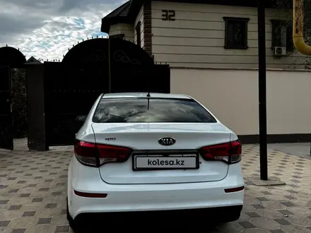 Kia Rio 2015 года за 5 500 000 тг. в Актау – фото 2