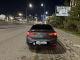 Hyundai Elantra 2019 годаүшін7 550 000 тг. в Алматы – фото 4