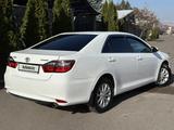 Toyota Camry 2015 годаfor9 900 000 тг. в Алматы – фото 4