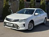 Toyota Camry 2015 годаfor9 900 000 тг. в Алматы