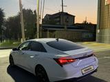 Hyundai Elantra 2021 года за 7 900 000 тг. в Шымкент – фото 2