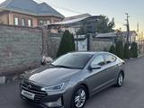 Hyundai Elantra 2019 годаfor7 500 000 тг. в Алматы – фото 4