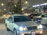 Mercedes-Benz E 230 1996 годаүшін2 470 000 тг. в Караганда