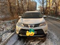 Toyota RAV4 2015 годаүшін10 300 000 тг. в Семей