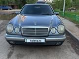 Mercedes-Benz E 230 1995 годаfor2 300 000 тг. в Астана