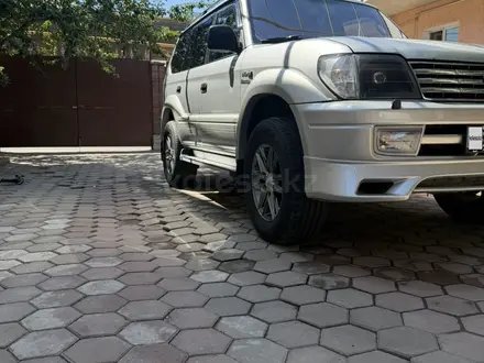 Toyota Land Cruiser Prado 2001 года за 10 500 000 тг. в Алматы – фото 3