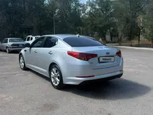 Kia K5, 2011