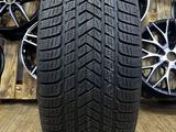 PIRELLI SCORPION WINTER 295/35 R21 107V за 225 000 тг. в Алматы – фото 2