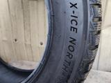Комплект резины Мишлен 235 60 18 шипы за 340 000 тг. в Караганда
