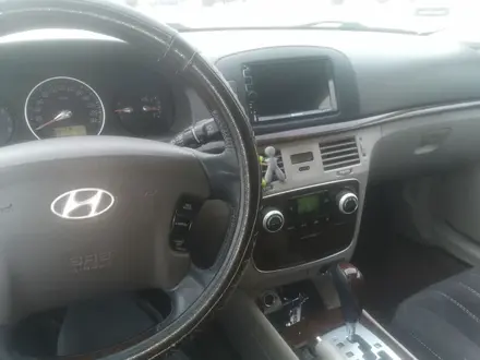 Hyundai Sonata 2005 года за 3 700 000 тг. в Жанаозен – фото 8