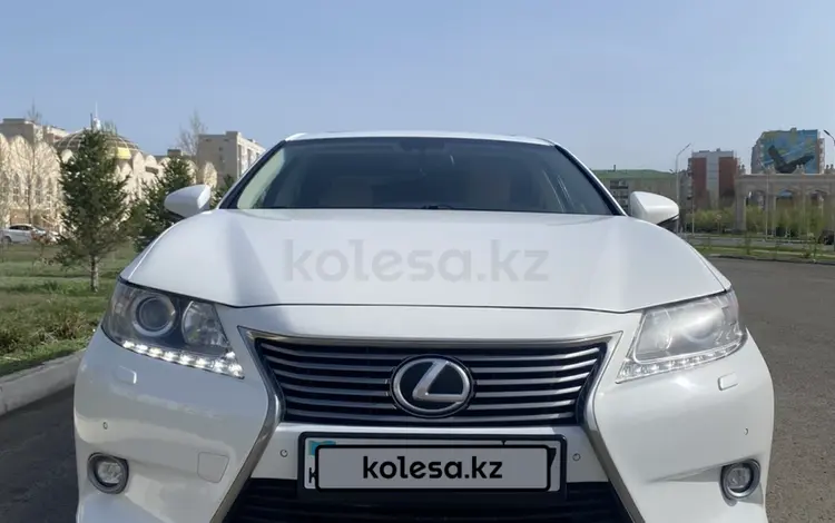 Lexus ES 250 2014 года за 11 000 000 тг. в Актобе
