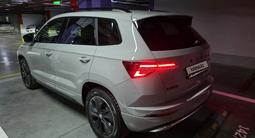 Skoda Karoq 2024 года за 15 500 000 тг. в Алматы – фото 3