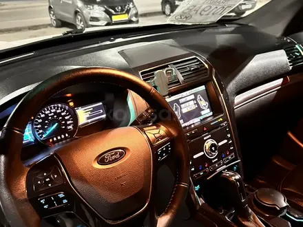 Ford Explorer 2016 года за 16 500 000 тг. в Алматы – фото 18