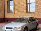Toyota Camry 1997 года за 2 470 000 тг. в Экибастуз – фото 2