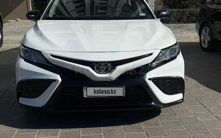 Toyota Camry 2020 года за 11 000 000 тг. в Жанаозен