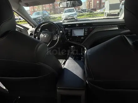 Toyota Camry 2020 года за 11 000 000 тг. в Жанаозен – фото 6