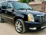 Cadillac Escalade 2007 года за 11 000 000 тг. в Алматы – фото 2