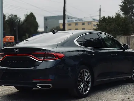 Hyundai Grandeur 2017 года за 10 900 000 тг. в Алматы – фото 4