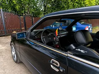 Mercedes-Benz E 230