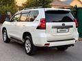 Toyota Land Cruiser Prado 2022 года за 23 300 000 тг. в Алматы – фото 4