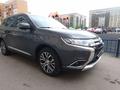 Mitsubishi Outlander 2019 года за 14 000 000 тг. в Астана