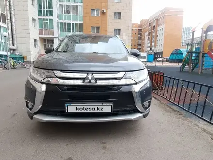 Mitsubishi Outlander 2019 года за 14 000 000 тг. в Астана – фото 2