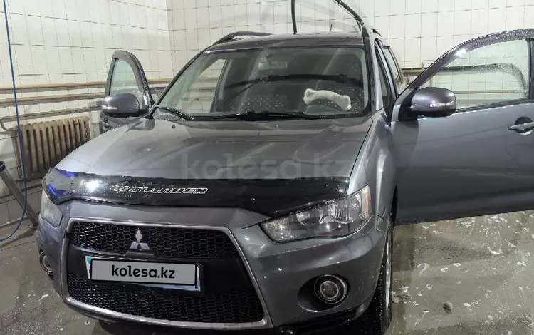 Mitsubishi Outlander 2010 годаfor6 300 000 тг. в Астана