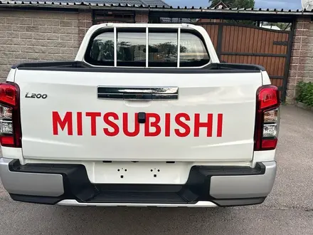 Mitsubishi L200 2023 года за 14 600 000 тг. в Алматы – фото 4