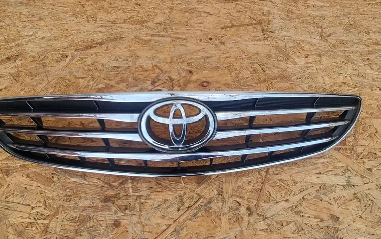 Решётка радиатора для Toyota Camry 35үшін40 000 тг. в Алматы
