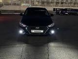 Hyundai Accent 2020 года за 6 600 000 тг. в Уральск – фото 3
