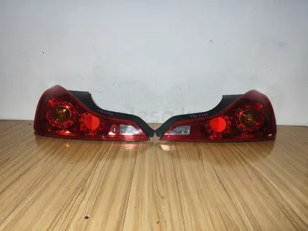 Фонари 2шт Infiniti G37 V36 купе Nissan Skyline 36 coupe плафоны стопы за 90 000 тг. в Караганда – фото 2