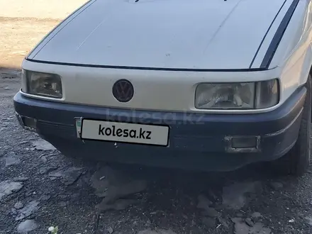 Volkswagen Passat 1992 годаүшін1 500 000 тг. в Усть-Каменогорск