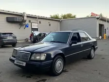 Mercedes-Benz E-Class, 1993