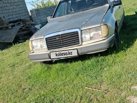 Mercedes-Benz E 230 1986 года за 450 000 тг. в Шымкент – фото 5