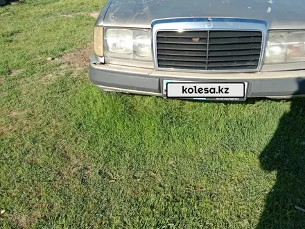 Mercedes-Benz E 230 1986 года за 450 000 тг. в Шымкент – фото 7