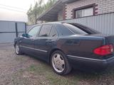 Mercedes-Benz E 280 1997 годаүшін4 400 000 тг. в Актобе – фото 4