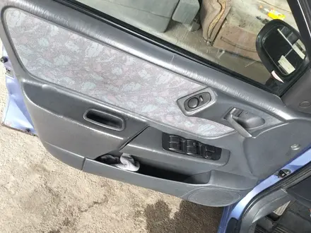Toyota Carina E 1996 года за 1 800 000 тг. в Алматы – фото 18