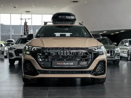 Audi Q8 55 TFSI Quattro Sport 2025 года за 58 149 000 тг. в Алматы