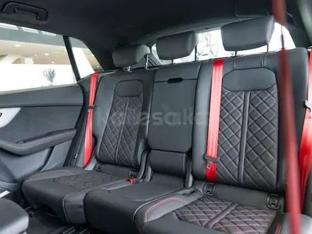 Audi Q8 55 TFSI Quattro Sport 2025 года за 58 149 000 тг. в Алматы – фото 38