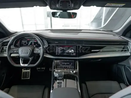 Audi Q8 55 TFSI Quattro Sport 2025 года за 58 149 000 тг. в Алматы – фото 42
