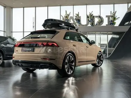 Audi Q8 55 TFSI Quattro Sport 2025 года за 58 149 000 тг. в Алматы – фото 6