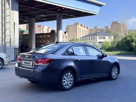 Chevrolet Cruze 2013 года за 2 900 000 тг. в Астана – фото 6