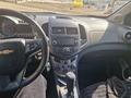 Chevrolet Aveo 2014 года за 3 500 000 тг. в Жезказган – фото 5