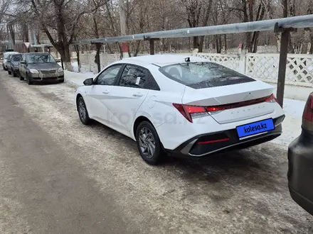 Hyundai Elantra 2024 года за 11 000 000 тг. в Уральск – фото 3