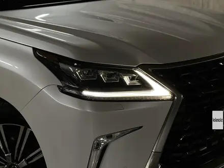 Lexus LX 570 2018 года за 46 900 000 тг. в Астана – фото 5