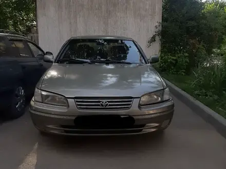 Toyota Camry 1998 года за 3 300 000 тг. в Алматы – фото 10