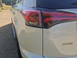 Toyota RAV4 2017 годаүшін13 000 000 тг. в Аксай – фото 5